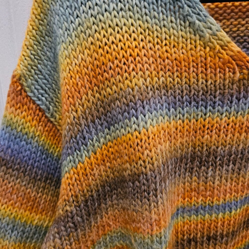 Sweater - Picture 2 of 8
